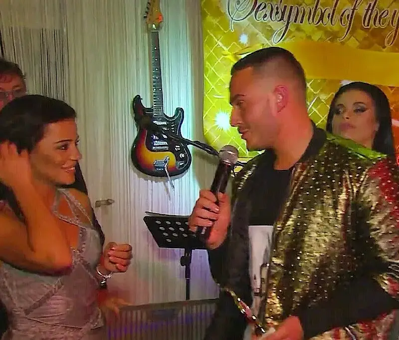 Българският Филип Плейн иска плеймейтката на Даниел Петканов само по вериги