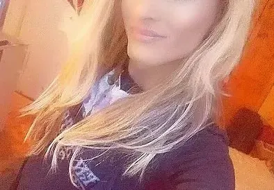 Ексклузивно разкритие на HotArena! Братовчед на Теди Александрова е същество от третия пол с обява за платени услуги! (Шокиращи снимки)
