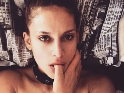 Журналистка лъсна в брутални кадри!