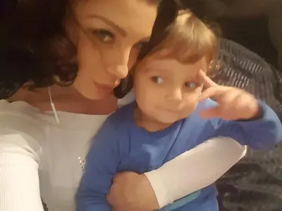 Това не е майтап, а самата истина! Милионерчето Митко Динев иска Емануела да му плаща 95 лв. издръжка за сина им (Ексклузивни подробности + малкият днес има рожден ден)