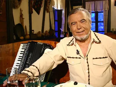 Хисарския поп възкръсна: Три пъти ме погребват, а още съм жив!