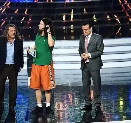 Маги Халваджиян се оттегли от „Капките“! Нови реформи в предаването, Зуека и Рачков винаги ще са със сигурни места като водещи! Зрителите ще гласуват в 4 пъти по-евтини SMS-и от преди