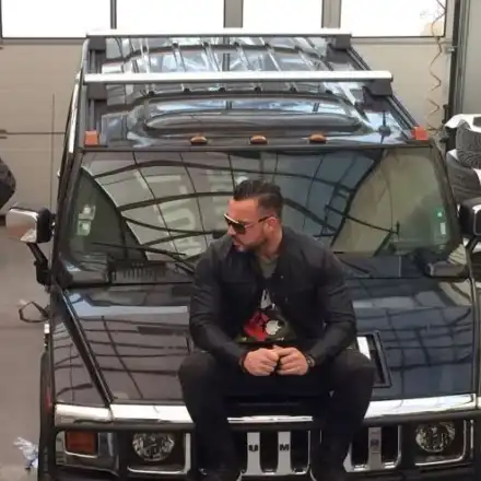 Митака от „София ден и нощ“ вдигна полицията на крак, подкара „танка“ на Златко баретата (СНИМКИ)