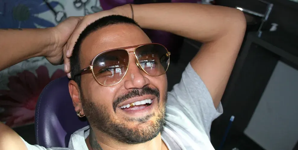 Азис се е казвал Станислав, спял в колата си, живеел у Тони Стораро, изпада в депресии + още неизвестни факти от живота му