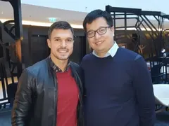 Божинов си има момчета на  повикване в Китай, гледат го като писано яйце