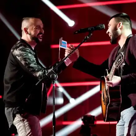 Цигане надмина Графа