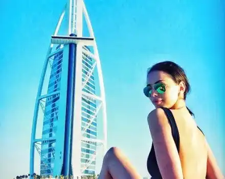 Цвети Стоянова за почивката си в Дубай: ПУКАЙТЕ се от злоба! Обвиняват я, че прахосала даренията в Абу Даби (Всичко за скандала)