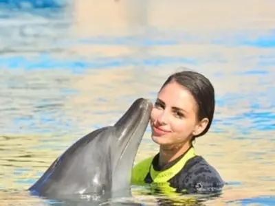 Цвети Стоянова за почивката си в Дубай: ПУКАЙТЕ се от злоба! Обвиняват я, че прахосала даренията в Абу Даби (Всичко за скандала)