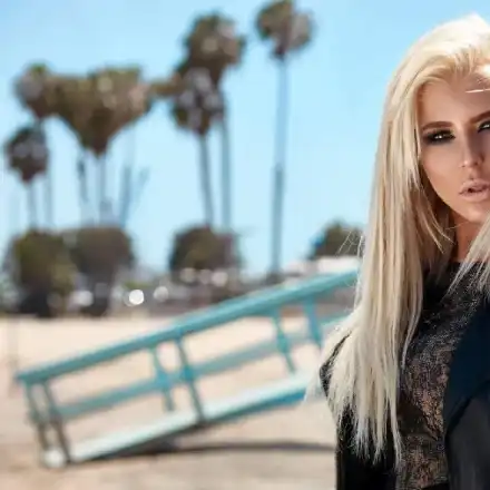 Фен №1 на Андреа в писмо до HotArena: „Всичко ми взе“ e тотален хит в нощните клубове