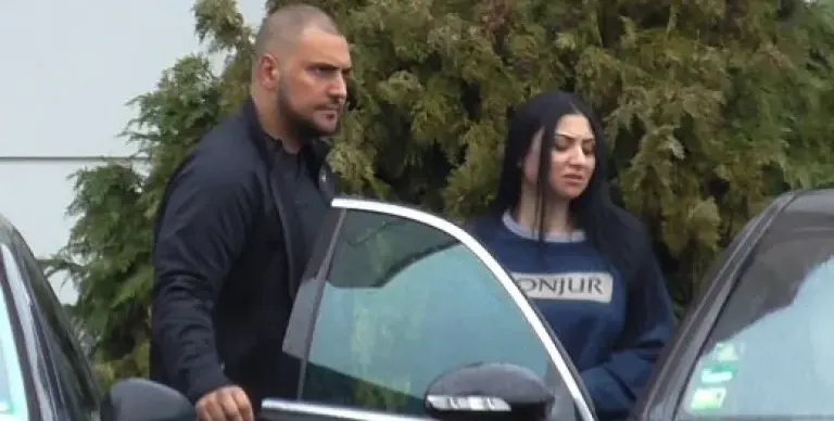 Гринго полудя от ревност, не пуска Софка с Устата в САЩ