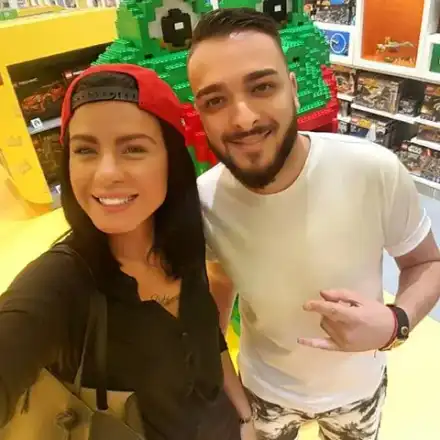 Криско лудо влюбен в танцьорката Цвети, мислят за семейство и бебе