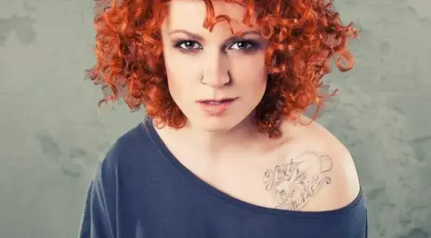 Люси Дяковска спи без дрехи и не се срамува да показва тялото си