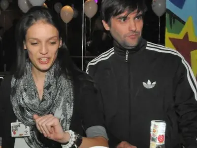 Луиза пред раздяла! Годеникът й не можел да преглътне креватните й изпълнения