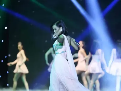 Мария като нежна фея от приказките във финалната нощ на Sofia Fashion Week (МНОГО СНИМКИ)