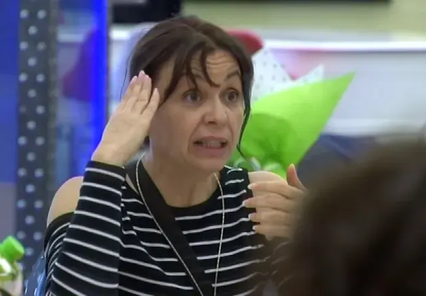 Миглена Ангелова  яхна супер луксозно „Бентли“  за 100 бона