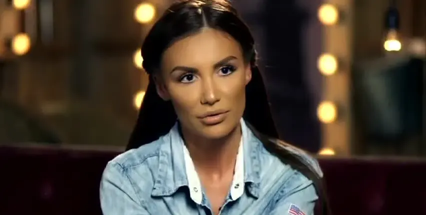 Пак НАТИРИХА Моника Валериева! Моделката бясна заради модно шоу! (Подробности от наш източник)