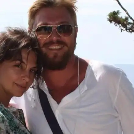 Полиция нахлу на сватбата на Миро! Три пъти униформените се опитали да озаптят празнуващите