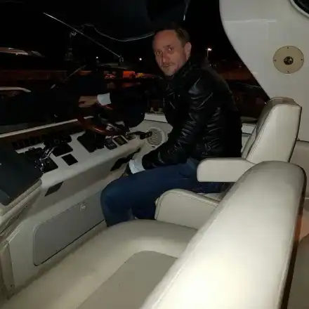 Сензация! Братовчедка на Роман Абрамович изсипа милиони в Мистър България и топ-модел Мирослав Йончев! Ексклузивни разкрития ТУК