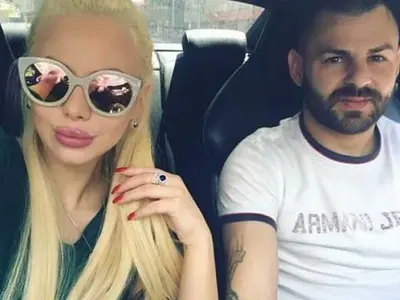 Силиконката Стела би шута на Спас Делев, той пък си хвана нова (Снимки)