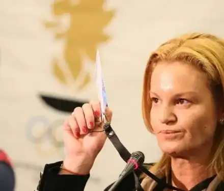 Стефка Костадинова се обезобрази! Легендарната спортистка опъна бръчки, лицето й е като нажилено от рояк оси