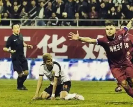 Уникален обрат! Божинов иска да избяга от Китай, подложен е на нечовешки лишения! (Вижте)