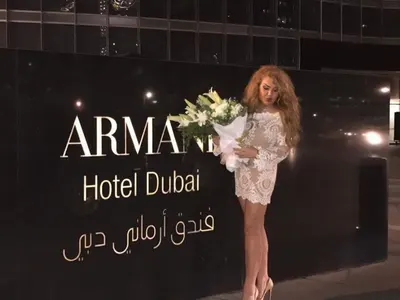 Ваня Червенкова чукна 50 в Дубай (Вижте МНОГО СНИМКИ от уникалното парти)