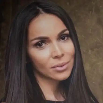 Видими подобрения! Алисия изчисти горната си джука от дефектите (Вижте резултата)