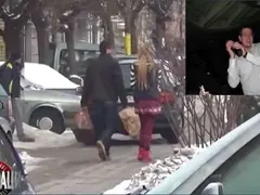 Антония Петрова сложи новия си под чехъл, вижте на какъв тормоз го подлага