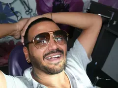 Азис се е казвал Станислав, спял в колата си, живеел у Тони Стораро, изпада в депресии + още неизвестни факти от живота му