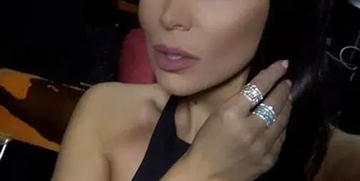 Алисия се е втвърдила без гаджето си  (Реже свалячите, които й се натискат по баровете)