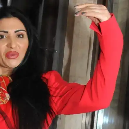 Братът на Софи Маринова милионер от „ало” измами (Двамата с певицата не си говорят от 10 години заради семейна драма)