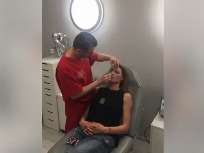 Черната Златка показа как й слагат ботокс, преговаря за още подобрения