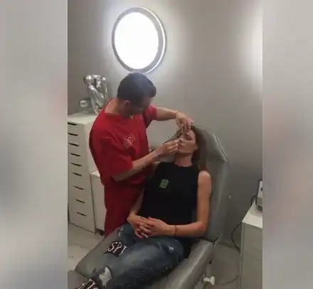 Черната Златка показа как й слагат ботокс, преговаря за още подобрения