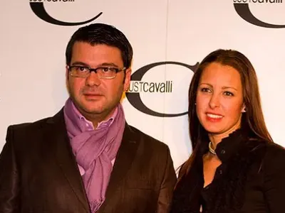 Д-р Енчев побърквал първата си съпруга с манията си да я преобрази + причината за развода им