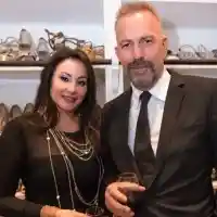 Дарина навива Брус Уилис за Непобедимите! Предлага и на Кевин Костнър да се снима у нас