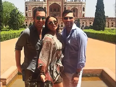 Дарина Павлова изкупува грехове по Великден в Индия