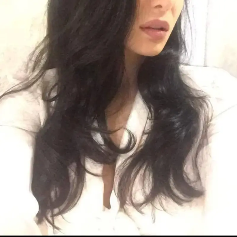 Ели Гигова спешно ТЪРСИ МЪЖ! Започна да пуска влажни погледи