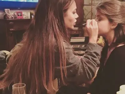 Есмер заработва като гримьорка, Благо и спря кранчето и гуляе по кръчмите