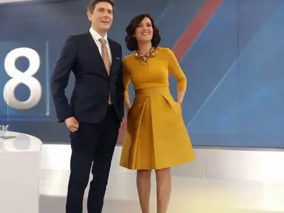 Евгени Минчев: Ани и Виктор са модните Лаурел и Харди, косите на Филева джафкат, а Ирина Флорин е с обувки от Втората световна война + още подробности и СНИМКИ