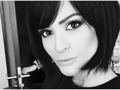 Фенка пише до HotArena: Аз съм клонигна на Преслава, всъщност съм по-красива от нея! (Преценете сами, СНИМКИ)