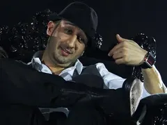Илиян Тупалката лъже „Пайнер”, бръмчи по нелегални участия, гонят го от фирмата