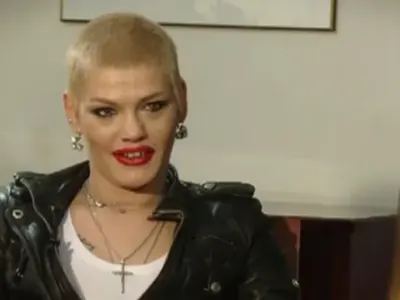 Жана Бергендорф в тежка абстиненция, ръцете й треперят като на баба (Ужасяващи подробности)