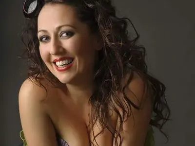 Милица Гладнишка пишман шофьорка, не искат да й дадат книжка (Вижте прегрешенията й)