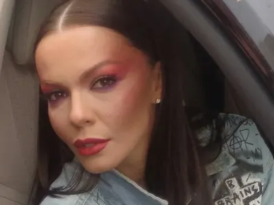 Първо в HotArena! Разкриха подробности за новия клип на Галена: Звездата с ужасен грим тип  „Дневниците на вампира“ и шокиращо подпухнала! (Сензационен разказ + снимка от очевидец)