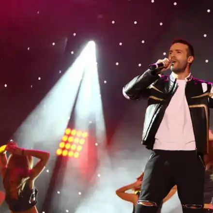 Пладнешки обир! Оцко изнудва Крум за 100 бона