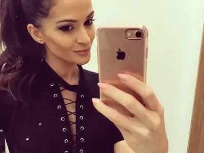 Преслава се вмириса, не си сменя дрехите с дни