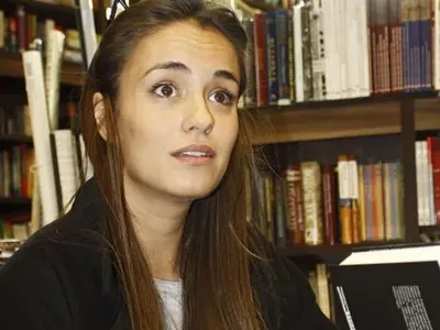 Радина Кърджилова на изложба с бебето, баща й отрече да е бременна