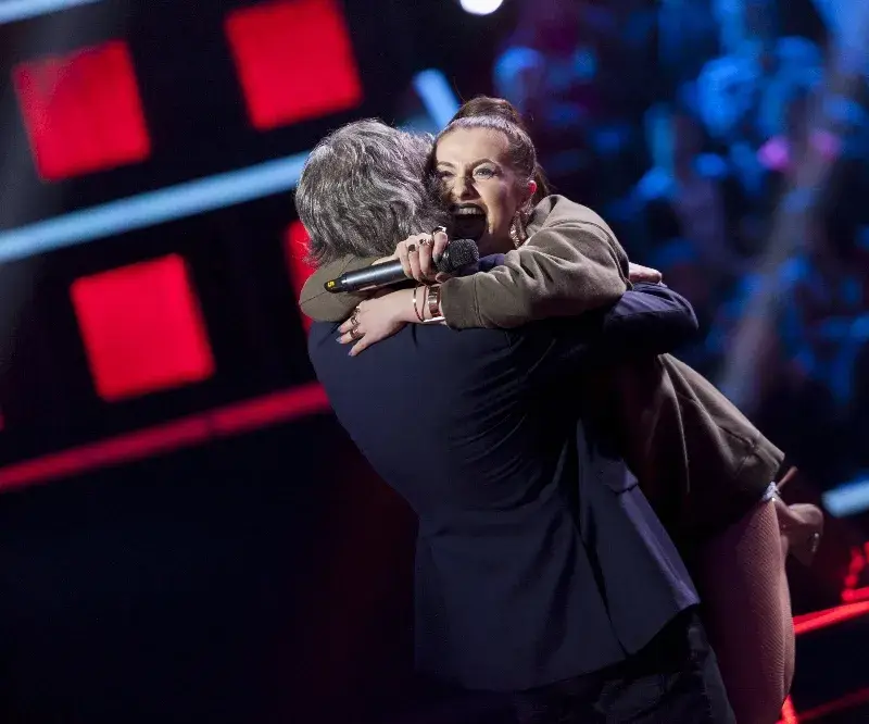 Рапърка скочи на врата на Иван Лечев в „Гласът на България“