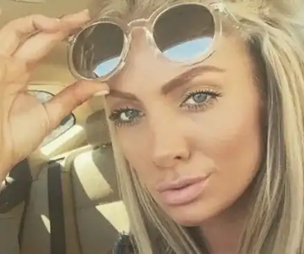 Русата Златка изплаща мерцедес за 200 бона (Райкова паркира джипа като бижутер, маневрира по 20 минути)