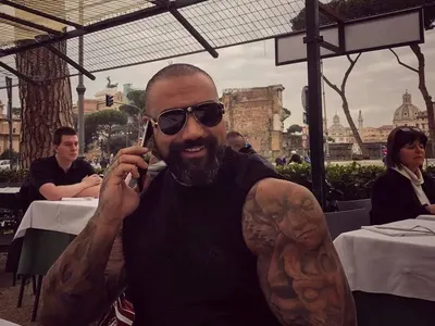 Шокиращи СНИМКИ! Ники Китаеца заприлича на горила! Бившият на Азис прекали с анаболите